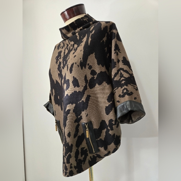 JOSEPH RIBKOFF Animal Print Boxy Top/ Pocho. brown/Olive And Black. Size Small - Picture 3 of 12